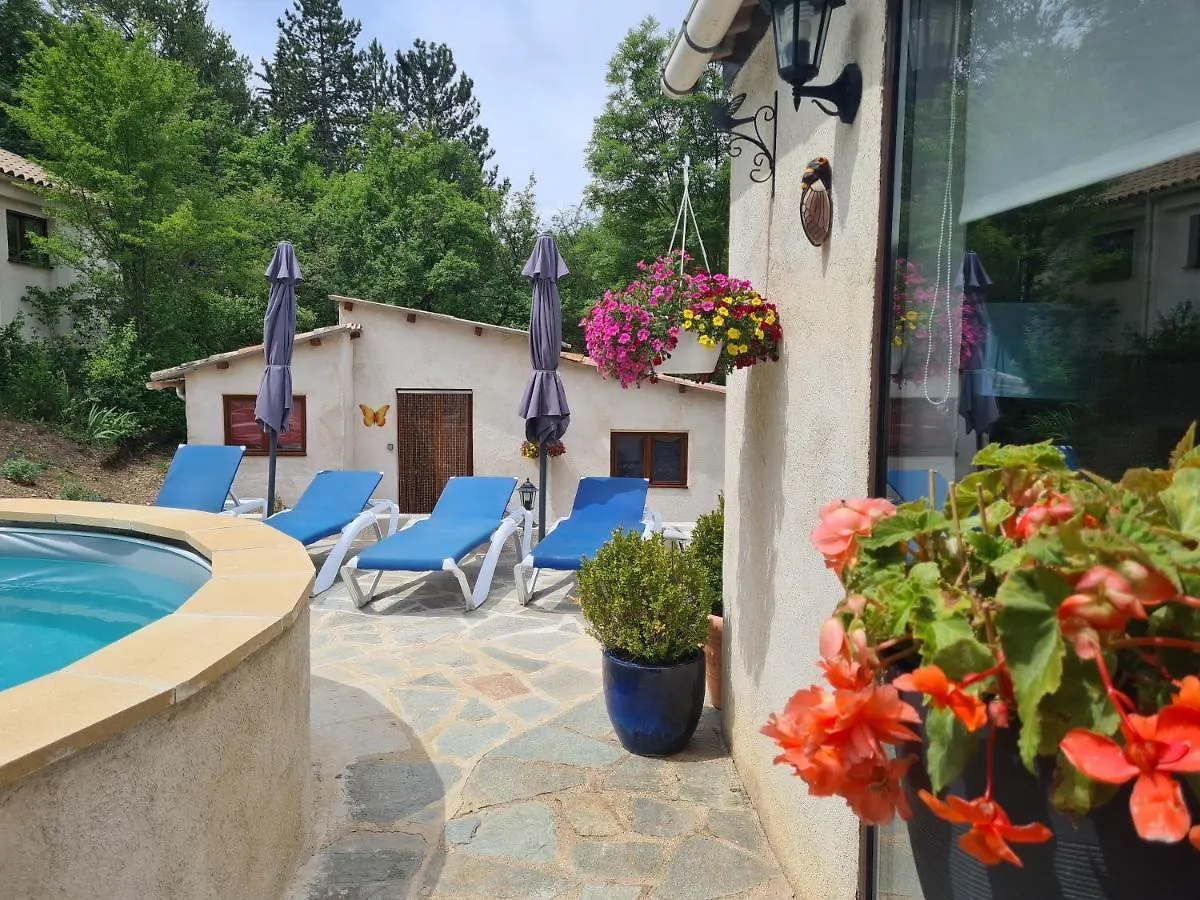 Maison Castellane Chambre D'Hotes B&B Bed & Breakfast
