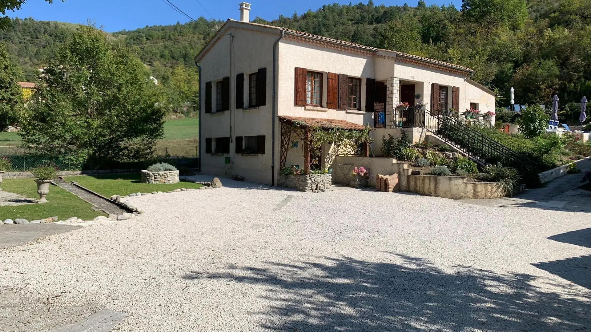 Bed & Breakfast Maison Castellane Chambre D'Hotes B&B France