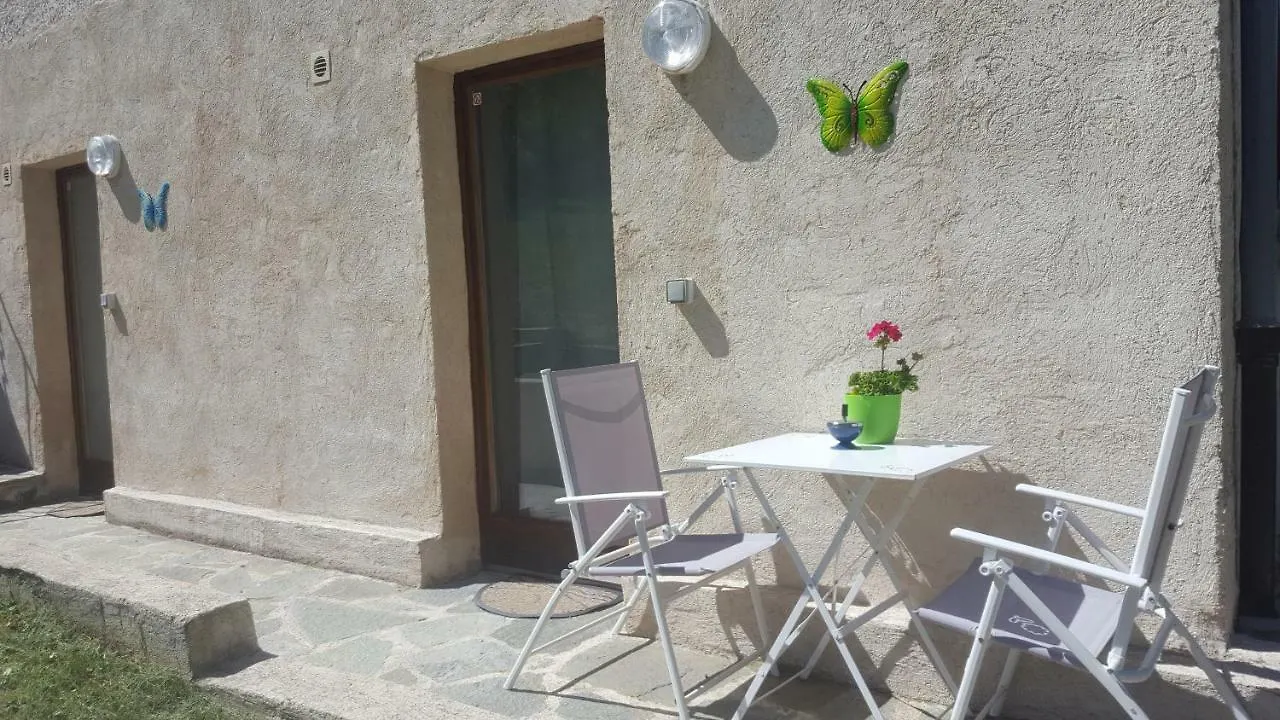 Maison Castellane Chambre D'Hotes B&B 0*,